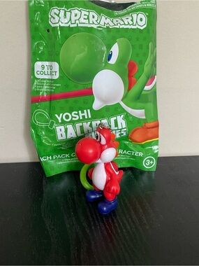 Super Mario Backpack Buddy